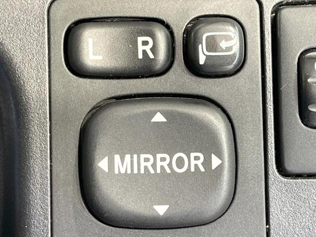 アクア G 禁煙車 寒冷地仕様 スマートキー オートライト 純正15インチアルミ CD パワーウインドウ パワーステアリング 電動格納ミラー オートエアコン(6枚目)