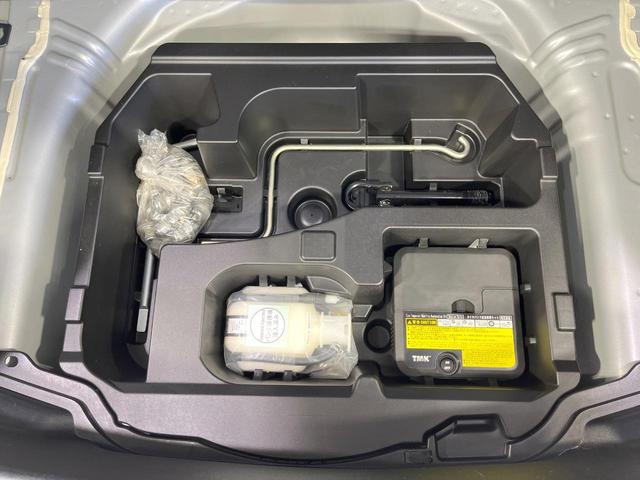 アクア G 禁煙車 寒冷地仕様 スマートキー オートライト 純正15インチアルミ CD パワーウインドウ パワーステアリング 電動格納ミラー オートエアコン(41枚目)