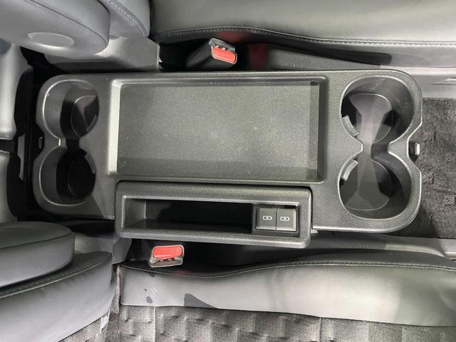 ヴォクシー Ｓ－Ｚ　禁煙車　衝突軽減装置　純正１０．５型ディスプレイオーディオ　両側電動スライド　レーダークルーズ　３眼ＬＥＤヘッド　ＥＴＣ　ＣＤ　ＤＶＤキッド　ハーフレザーシート　デジタルインナーミラー（41枚目）