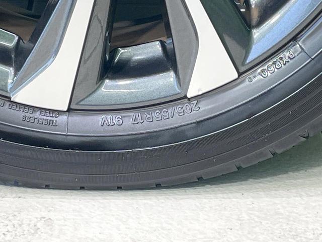 ヴォクシー Ｓ－Ｚ　禁煙車　衝突軽減装置　純正１０．５型ディスプレイオーディオ　両側電動スライド　レーダークルーズ　３眼ＬＥＤヘッド　ＥＴＣ　ＣＤ　ＤＶＤキッド　ハーフレザーシート　デジタルインナーミラー（58枚目）