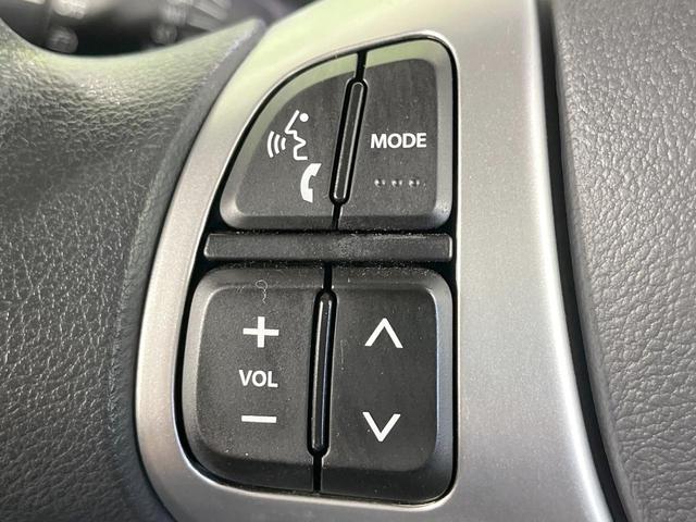 スペーシア X 禁煙車 純正ナビ 4WD 全周囲カメラ 片側電動スライドドア 衝突軽減装置 シートヒーター スマートキー HIDヘッド ETC オートライト オートエアコン Bluetooth DVD再生 フルセグ(31枚目)