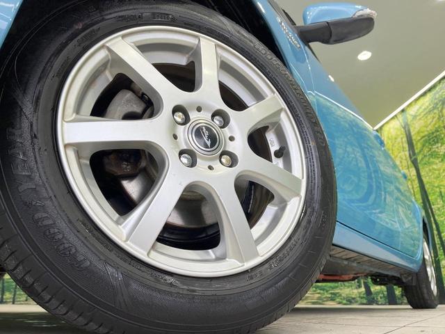 アクア S 禁煙車 純正SDナビ 寒冷地仕様 ETC オートエアコン Bluetooth CD DVD再生 フルセグ 電動格納ミラー 盗難防止装置 トラクションコントロール(13枚目)