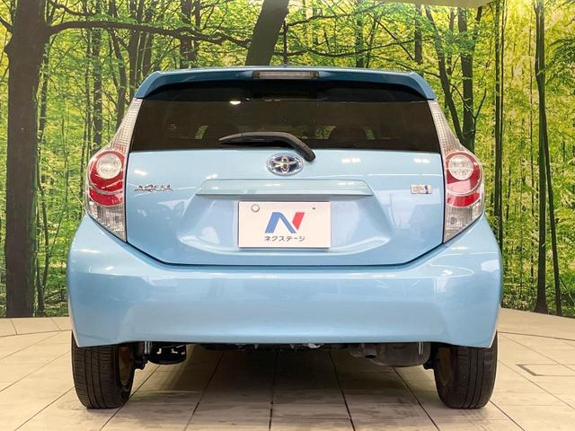 アクア S 禁煙車 純正SDナビ 寒冷地仕様 ETC オートエアコン Bluetooth CD DVD再生 フルセグ 電動格納ミラー 盗難防止装置 トラクションコントロール(15枚目)
