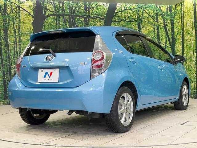 アクア S 禁煙車 純正SDナビ 寒冷地仕様 ETC オートエアコン Bluetooth CD DVD再生 フルセグ 電動格納ミラー 盗難防止装置 トラクションコントロール(17枚目)