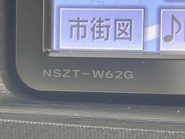 アクア S 禁煙車 純正SDナビ 寒冷地仕様 ETC オートエアコン Bluetooth CD DVD再生 フルセグ 電動格納ミラー 盗難防止装置 トラクションコントロール(29枚目)