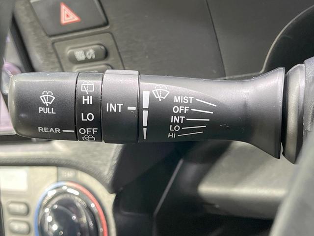 アクア S 禁煙車 純正SDナビ 寒冷地仕様 ETC オートエアコン Bluetooth CD DVD再生 フルセグ 電動格納ミラー 盗難防止装置 トラクションコントロール(32枚目)