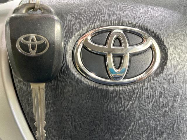 アクア S 禁煙車 純正SDナビ 寒冷地仕様 ETC オートエアコン Bluetooth CD DVD再生 フルセグ 電動格納ミラー 盗難防止装置 トラクションコントロール(34枚目)