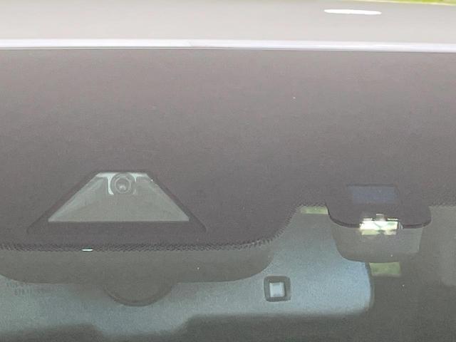アルファード ２．５Ｓ　Ｃパッケージ　禁煙車　モデリスタエアロ　後席モニター　ＢＩＧ－Ｘ１１型　衝突軽減装置　両側電動スライド　シートベンチレーション　３眼ヘッドライト　レーダークルーズ　バックカメラ　ステアリングヒーター　ＥＴＣ（7枚目）