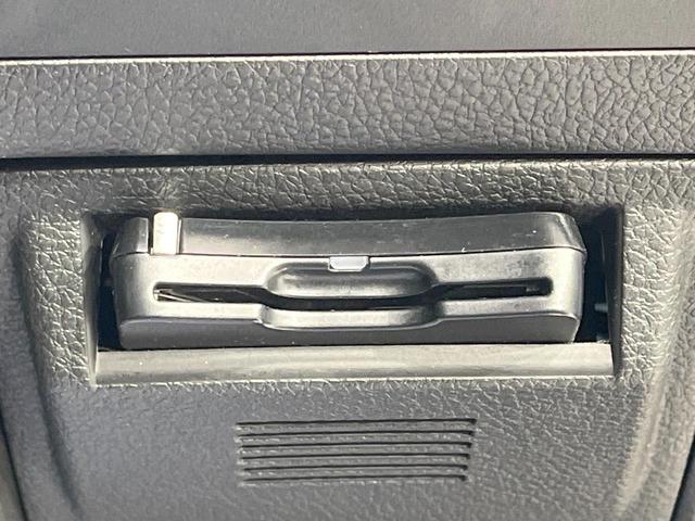 レヴォーグ 1.6GT-Sアイサイト 禁煙車 4WD ターボ SDナビ バックカメラ 衝突被害軽減システム レーダークルーズ ドラレコ コーナーセンサー スマートキー LEDヘッド ビルトインETC 車線逸脱警報 オートライト(31枚目)