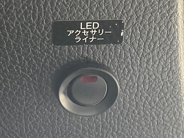 レヴォーグ 1.6GT-Sアイサイト 禁煙車 4WD ターボ SDナビ バックカメラ 衝突被害軽減システム レーダークルーズ ドラレコ コーナーセンサー スマートキー LEDヘッド ビルトインETC 車線逸脱警報 オートライト(42枚目)