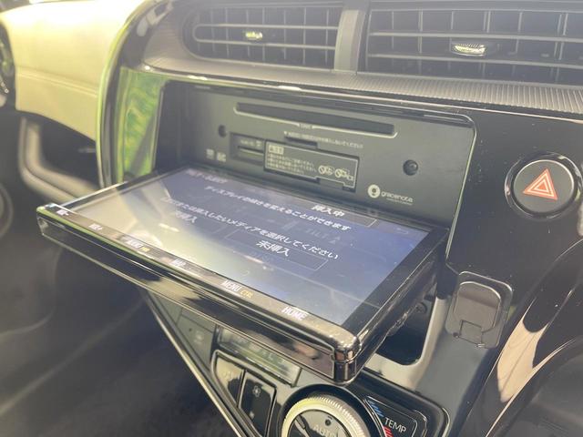 アクア クロスオーバー 禁煙車 純正9型ナビ バックカメラ 衝突軽減装置 レザーシート コーナーセンサー スマートキー LEDヘッド ETC オートハイビーム 車線逸脱警報 オートライト オートエアコン 純正16インチAW(29枚目)