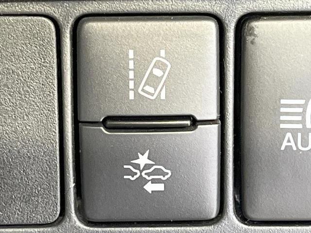 アクア クロスオーバー 禁煙車 純正9型ナビ バックカメラ 衝突軽減装置 レザーシート コーナーセンサー スマートキー LEDヘッド ETC オートハイビーム 車線逸脱警報 オートライト オートエアコン 純正16インチAW(39枚目)