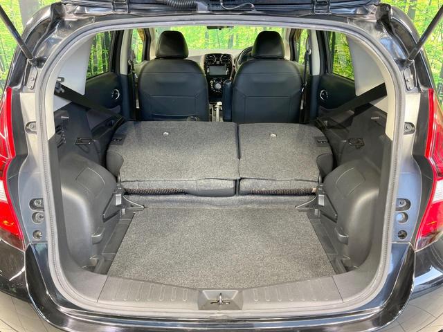 ノート ｅ－パワー　メダリスト　禁煙車　純正ナビ　バックカメラ　衝突軽減装置　ハーフレザーシート　スマートキー　ＬＥＤヘッド　ＥＴＣ　車線逸脱警報　オートライト　オートエアコン　純正１５インチアルミ　Ｂｌｕｅｔｏｏｔｈ（10枚目）