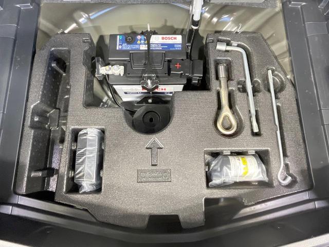 ノート ｅ－パワー　メダリスト　禁煙車　純正ナビ　バックカメラ　衝突軽減装置　ハーフレザーシート　スマートキー　ＬＥＤヘッド　ＥＴＣ　車線逸脱警報　オートライト　オートエアコン　純正１５インチアルミ　Ｂｌｕｅｔｏｏｔｈ（40枚目）