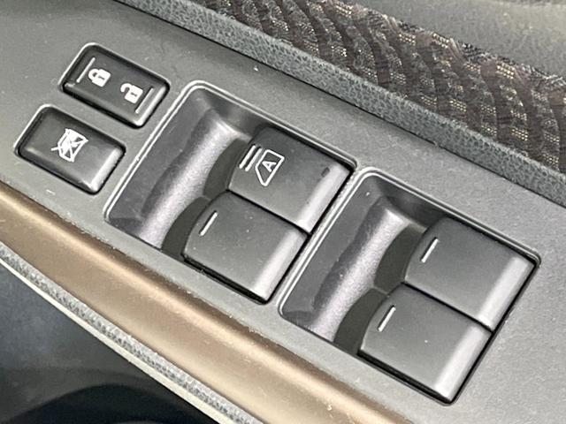 ノート ｅ－パワー　メダリスト　禁煙車　純正ナビ　バックカメラ　衝突軽減装置　ハーフレザーシート　スマートキー　ＬＥＤヘッド　ＥＴＣ　車線逸脱警報　オートライト　オートエアコン　純正１５インチアルミ　Ｂｌｕｅｔｏｏｔｈ（44枚目）