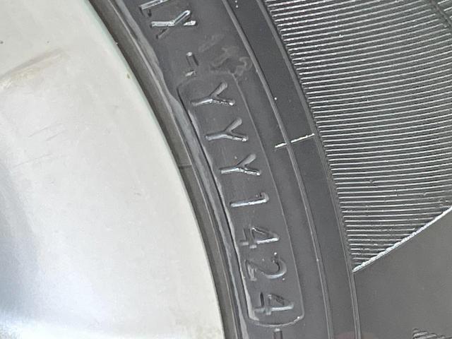 ノート ｅ－パワー　メダリスト　禁煙車　純正ナビ　バックカメラ　衝突軽減装置　ハーフレザーシート　スマートキー　ＬＥＤヘッド　ＥＴＣ　車線逸脱警報　オートライト　オートエアコン　純正１５インチアルミ　Ｂｌｕｅｔｏｏｔｈ（53枚目）