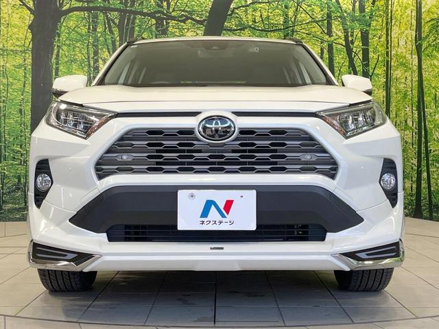 RAV4 G Zパッケージ 禁煙車 4WD モデリスタエアロ 純正9型ナビ 衝突軽減装置 レーダークルーズ バックカメラ シートヒーター 合皮シート パワーバックドア LEDヘッド 純正19インチアルミ 置くだけ充電 ETC(14枚目)