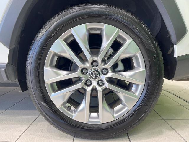 RAV4 G Zパッケージ 禁煙車 4WD モデリスタエアロ 純正9型ナビ 衝突軽減装置 レーダークルーズ バックカメラ シートヒーター 合皮シート パワーバックドア LEDヘッド 純正19インチアルミ 置くだけ充電 ETC(62枚目)