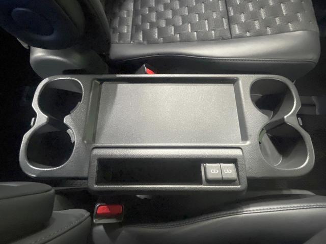 ヴォクシー S-Z 禁煙車 純正10型ディスプレイオー両側電動スライドドア バックカメラ 衝突軽減装置 レーダークルーズ ドラレコ コーナーセンサー LEDヘッド オートハイビーム 車線逸脱警報 デュアルエアコン(41枚目)