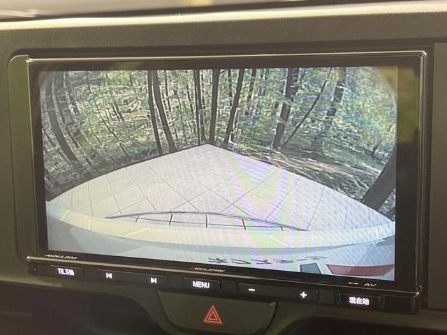 ヤリス X 禁煙車 4WD 衝突軽減装置 SDナビ バックカメラ 寒冷地仕様 レーダークルーズ ETC スマートキー オートハイビーム クリアランスソナー Bluetooth再生 オートライト 電動格納ミラー(4枚目)