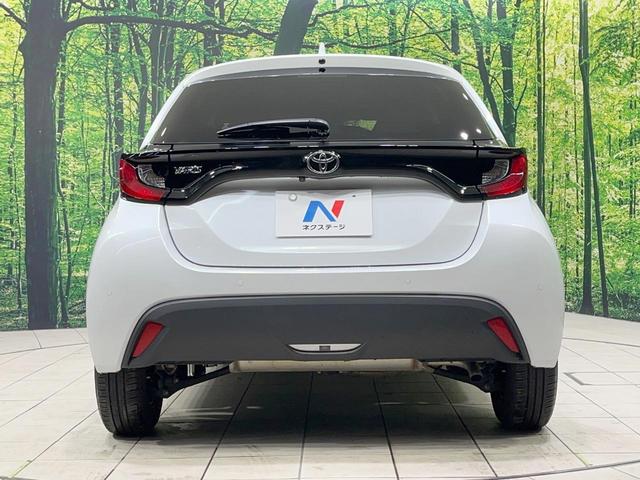 ヤリス X 禁煙車 4WD 衝突軽減装置 SDナビ バックカメラ 寒冷地仕様 レーダークルーズ ETC スマートキー オートハイビーム クリアランスソナー Bluetooth再生 オートライト 電動格納ミラー(15枚目)