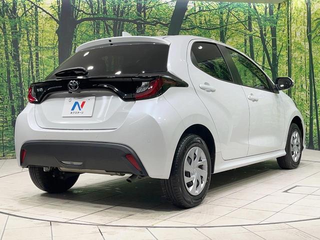 ヤリス X 禁煙車 4WD 衝突軽減装置 SDナビ バックカメラ 寒冷地仕様 レーダークルーズ ETC スマートキー オートハイビーム クリアランスソナー Bluetooth再生 オートライト 電動格納ミラー(16枚目)