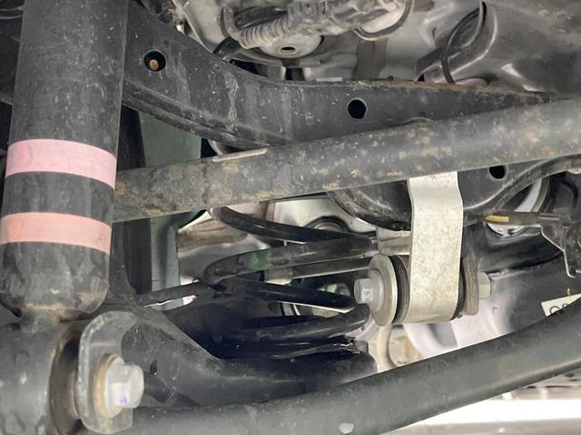 ヤリス X 禁煙車 4WD 衝突軽減装置 SDナビ バックカメラ 寒冷地仕様 レーダークルーズ ETC スマートキー オートハイビーム クリアランスソナー Bluetooth再生 オートライト 電動格納ミラー(23枚目)