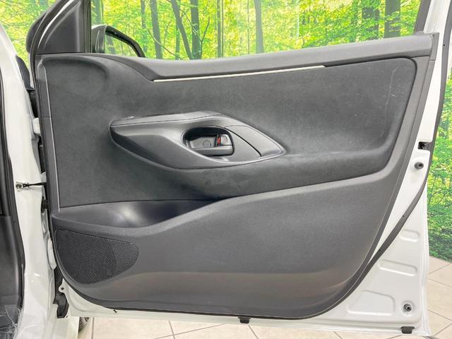 ヤリス X 禁煙車 4WD 衝突軽減装置 SDナビ バックカメラ 寒冷地仕様 レーダークルーズ ETC スマートキー オートハイビーム クリアランスソナー Bluetooth再生 オートライト 電動格納ミラー(41枚目)