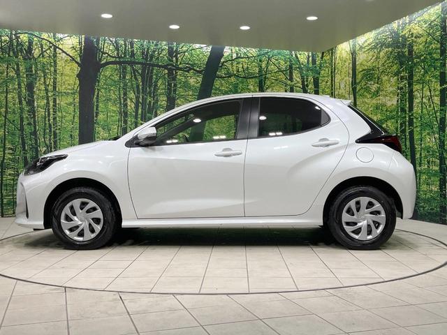 ヤリス X 禁煙車 4WD 衝突軽減装置 SDナビ バックカメラ 寒冷地仕様 レーダークルーズ ETC スマートキー オートハイビーム クリアランスソナー Bluetooth再生 オートライト 電動格納ミラー(48枚目)