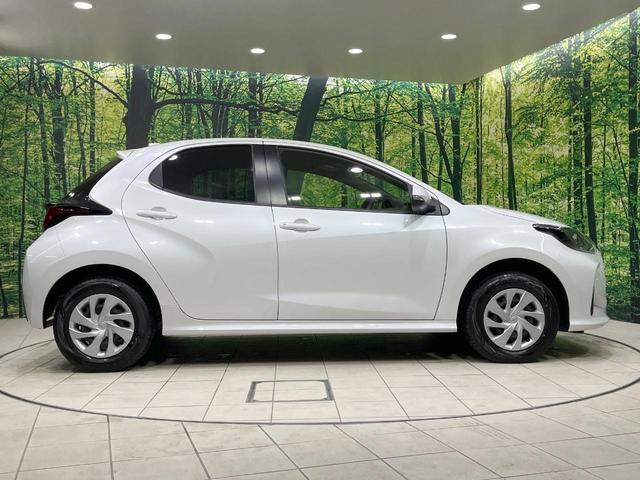 ヤリス X 禁煙車 4WD 衝突軽減装置 SDナビ バックカメラ 寒冷地仕様 レーダークルーズ ETC スマートキー オートハイビーム クリアランスソナー Bluetooth再生 オートライト 電動格納ミラー(49枚目)