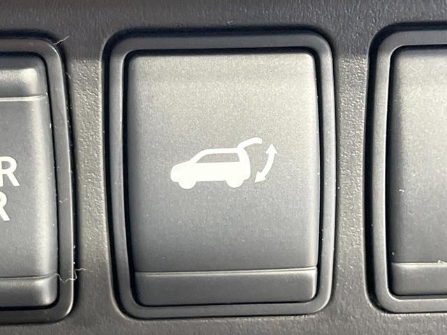 エクストレイル 20X 禁煙車 4WD 7人乗り 後席モニター 純正ナビ 全周囲カメラ 衝突軽減装置 ETC ドラレコ パワーバックドア LEDヘッド オートエアコン オートライト アイドリングストップ 純正18インチアルミ(34枚目)