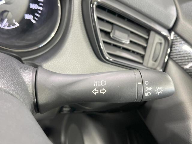 エクストレイル 20X 禁煙車 4WD 7人乗り 後席モニター 純正ナビ 全周囲カメラ 衝突軽減装置 ETC ドラレコ パワーバックドア LEDヘッド オートエアコン オートライト アイドリングストップ 純正18インチアルミ(41枚目)