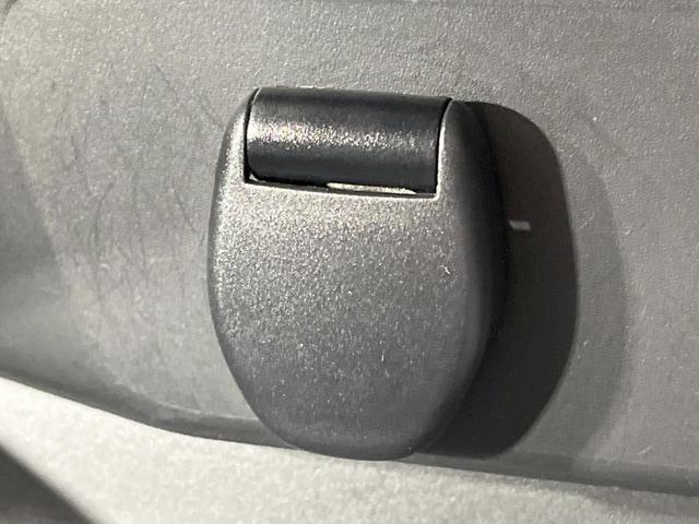 エクストレイル 20X 禁煙車 4WD 7人乗り 後席モニター 純正ナビ 全周囲カメラ 衝突軽減装置 ETC ドラレコ パワーバックドア LEDヘッド オートエアコン オートライト アイドリングストップ 純正18インチアルミ(62枚目)