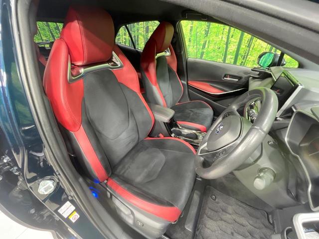 カローラスポーツ ハイブリッドＧ　Ｚ　禁煙車　純正９型ナビ　バックカメラ　衝突軽減装置　レーダークルーズ　ハーフレザーシート　ドラレコ　コーナーセンサー　シートヒーター　ＬＥＤヘッド　ＥＴＣ　オートハイビーム　オートライト　スマートキー（8枚目）