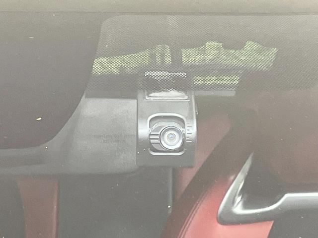 カローラスポーツ ハイブリッドＧ　Ｚ　禁煙車　純正９型ナビ　バックカメラ　衝突軽減装置　レーダークルーズ　ハーフレザーシート　ドラレコ　コーナーセンサー　シートヒーター　ＬＥＤヘッド　ＥＴＣ　オートハイビーム　オートライト　スマートキー（32枚目）