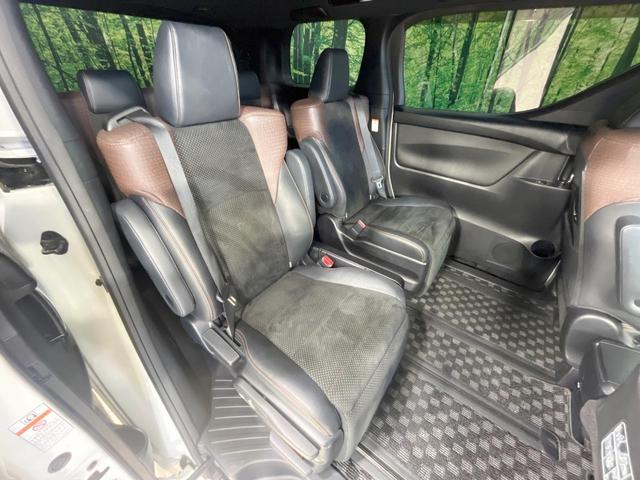 アルファード ２．５Ｓ　Ａパッケージ　タイプブラック　禁煙車　モデリスタエアロ　１０型ナビ　両側電動スライドドア　後席モニター　バックカメラ　衝突軽減装置　１００Ｖ電源　レーダークルーズ　電動リアゲート　ハーフレザーシート　ドラレコ　コーナーセンサー（9枚目）