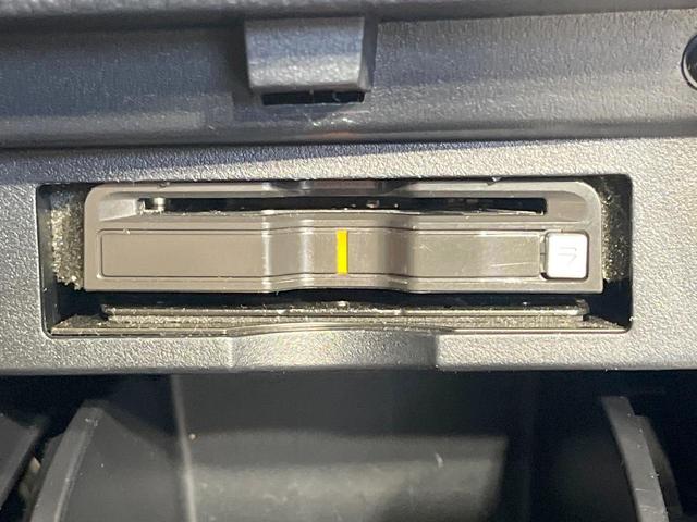 アルファード ２．５Ｓ　Ａパッケージ　タイプブラック　禁煙車　モデリスタエアロ　１０型ナビ　両側電動スライドドア　後席モニター　バックカメラ　衝突軽減装置　１００Ｖ電源　レーダークルーズ　電動リアゲート　ハーフレザーシート　ドラレコ　コーナーセンサー（32枚目）