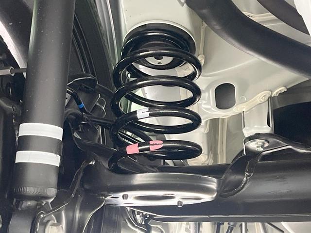 ソリオバンディット ハイブリッドMV 登録済未使用車 9型ディスプレイオーディオ 全周囲カメラ 両側電動ドア 衝突軽減装置 レーダークルーズ コーナーセンサー スマートキー LEDヘッド オートハイビーム 車線逸脱警報 オートライト(20枚目)