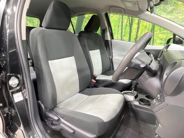 アクア S 禁煙車 スマートキー LEDヘッド ETC ディスプレイオーディオ オートライト オートエアコン Bluetooth CD再生 LEDフォグ 衝突安全ボディ ドアバイザー 盗難防止システム(8枚目)