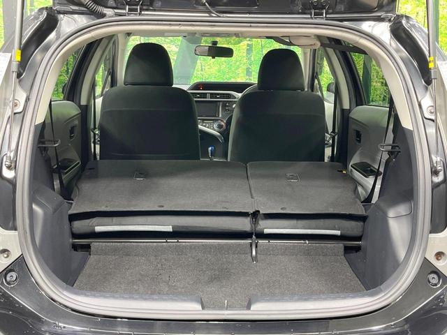 アクア S 禁煙車 スマートキー LEDヘッド ETC ディスプレイオーディオ オートライト オートエアコン Bluetooth CD再生 LEDフォグ 衝突安全ボディ ドアバイザー 盗難防止システム(10枚目)