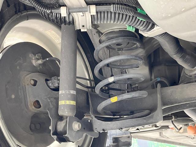 アクア S 禁煙車 スマートキー LEDヘッド ETC ディスプレイオーディオ オートライト オートエアコン Bluetooth CD再生 LEDフォグ 衝突安全ボディ ドアバイザー 盗難防止システム(20枚目)