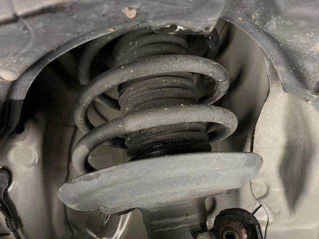 アクア S 禁煙車 スマートキー LEDヘッド ETC ディスプレイオーディオ オートライト オートエアコン Bluetooth CD再生 LEDフォグ 衝突安全ボディ ドアバイザー 盗難防止システム(21枚目)