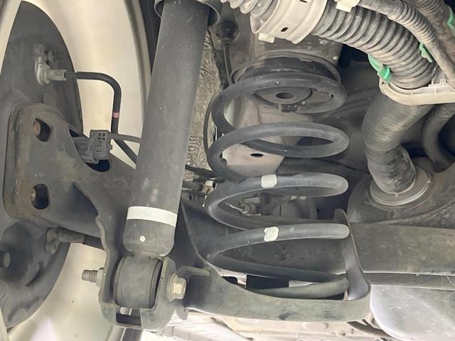 スペイド Ｆ　ジャック　禁煙車　純正ナビ　電動スライドドア　バックカメラ　スマートキー　ＨＩＤヘッド　ＥＴＣ　オートライト　Ｂｌｕｅｔｏｏｔｈ　ＣＤ／ＤＶＤ再生　フルセグ　電動格納ミラー　パワーウィンドウ　プライバシーガラス（21枚目）