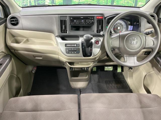 N-WGN G 禁煙車 4WD スマートキー 前席シートヒーター アイドリングストップ オートエアコン CD 電動格納ミラー プライバシーガラス 盗難防止装置 横滑り防止機能 ドアバイザー 衝突安全ボディ(2枚目)