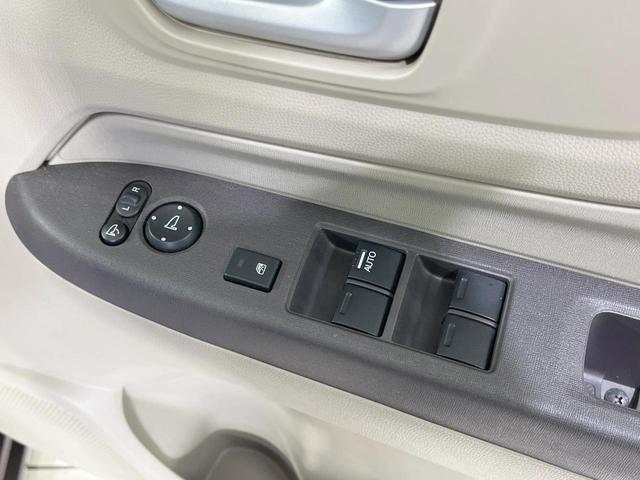 N-WGN G 禁煙車 4WD スマートキー 前席シートヒーター アイドリングストップ オートエアコン CD 電動格納ミラー プライバシーガラス 盗難防止装置 横滑り防止機能 ドアバイザー 衝突安全ボディ(6枚目)