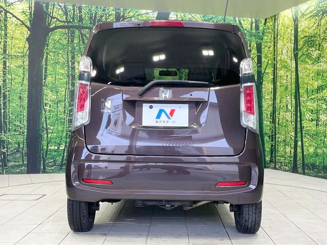 N-WGN G 禁煙車 4WD スマートキー 前席シートヒーター アイドリングストップ オートエアコン CD 電動格納ミラー プライバシーガラス 盗難防止装置 横滑り防止機能 ドアバイザー 衝突安全ボディ(15枚目)