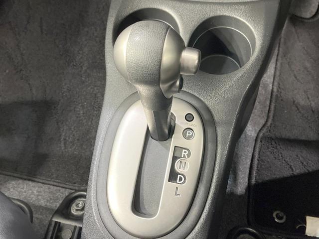 ノート メダリスト　エマージェンシーブレーキパッケージ　禁煙車　純正ナビ　全周囲カメラ　衝突軽減装置　ハーフレザーシート　スマートキー　ＥＴＣ　オートライト　オートエアコン　Ｂｌｕｅｔｏｏｔｈ　ＣＤ　ＤＶＤ再生　地デジ　車線逸脱警報　横滑り防止装置（24枚目）