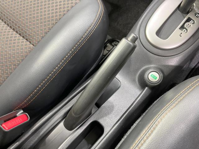 ノート メダリスト　エマージェンシーブレーキパッケージ　禁煙車　純正ナビ　全周囲カメラ　衝突軽減装置　ハーフレザーシート　スマートキー　ＥＴＣ　オートライト　オートエアコン　Ｂｌｕｅｔｏｏｔｈ　ＣＤ　ＤＶＤ再生　地デジ　車線逸脱警報　横滑り防止装置（25枚目）