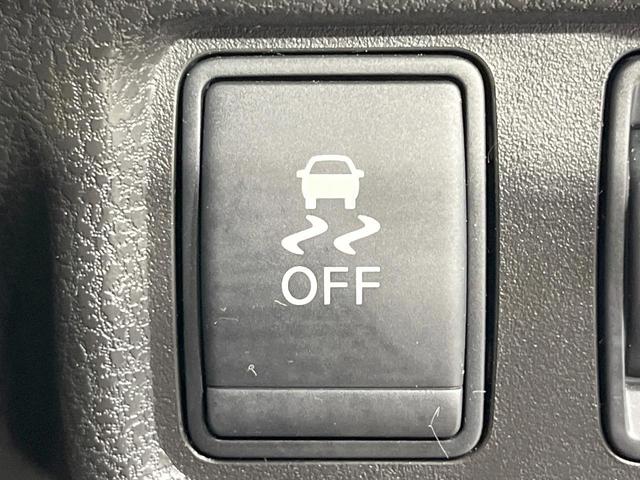 ノート メダリスト　エマージェンシーブレーキパッケージ　禁煙車　純正ナビ　全周囲カメラ　衝突軽減装置　ハーフレザーシート　スマートキー　ＥＴＣ　オートライト　オートエアコン　Ｂｌｕｅｔｏｏｔｈ　ＣＤ　ＤＶＤ再生　地デジ　車線逸脱警報　横滑り防止装置（31枚目）