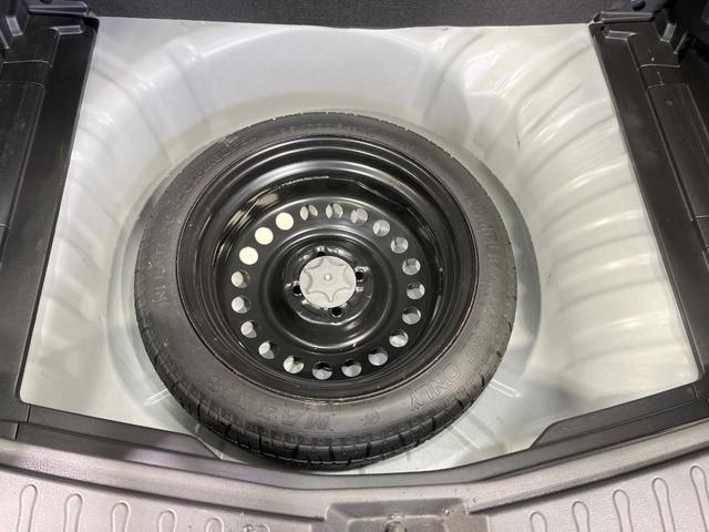 ノート メダリスト　エマージェンシーブレーキパッケージ　禁煙車　純正ナビ　全周囲カメラ　衝突軽減装置　ハーフレザーシート　スマートキー　ＥＴＣ　オートライト　オートエアコン　Ｂｌｕｅｔｏｏｔｈ　ＣＤ　ＤＶＤ再生　地デジ　車線逸脱警報　横滑り防止装置（38枚目）